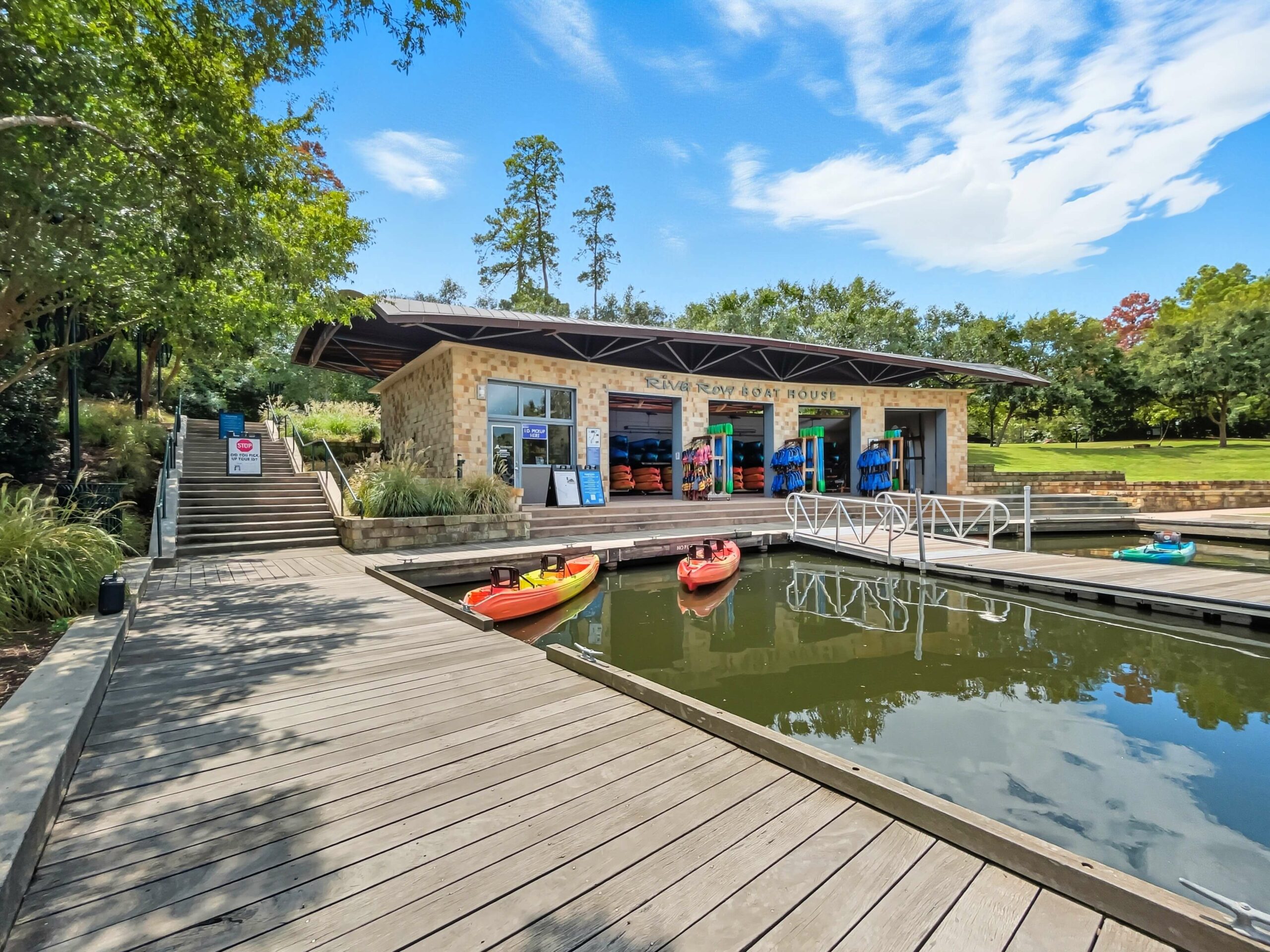 Riva Row 03